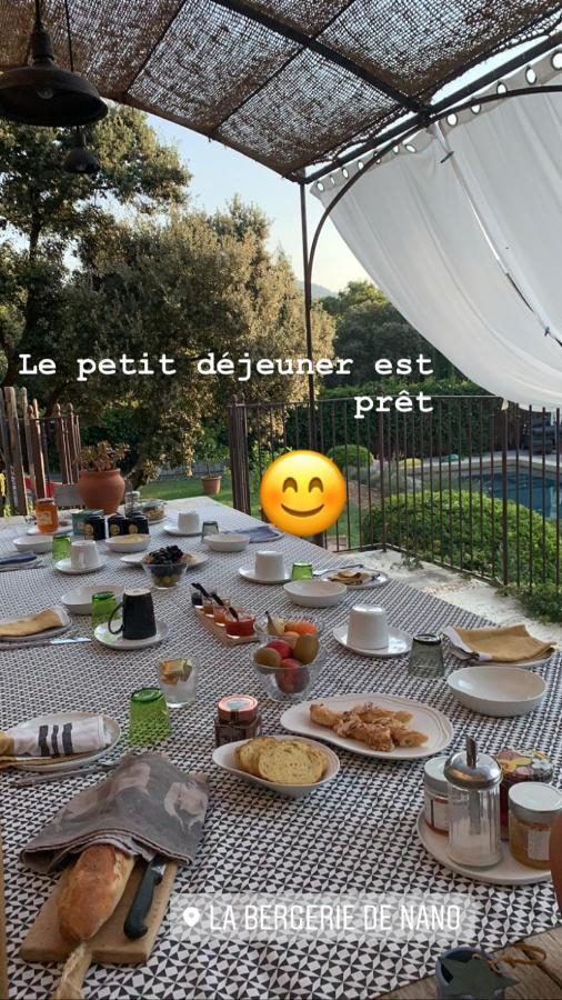 La bergerie de Nano Bed & Breakfast Beaumes-de-Venise Exterior foto